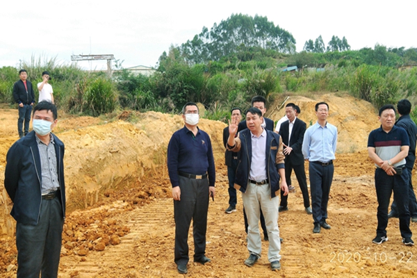 20201022有色集团董事长刘瑞弟带队到广晟新材等调研推动项目建设照片 (1)_副本.jpg