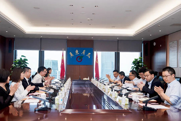 陈胜光会见平安集团执委委员王金德一行.jpg