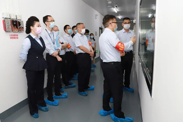 陈胜光带队到风华高科开展安全生产专项督导和生产经营调研-图2.jpg