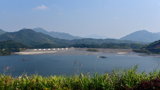 大宝山矿凡洞村尾矿库.jpg