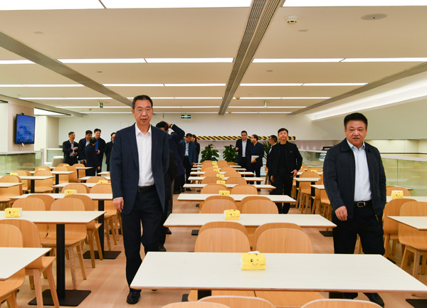 参观_1.jpg
