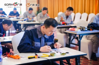 4.劳动竞赛现场照片1_副本.jpg